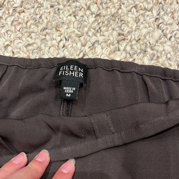 Eileen Fisher 100% Silk Brown Dress Pants Side Zip Size Medium Lagenlook - Picture 2 of 9